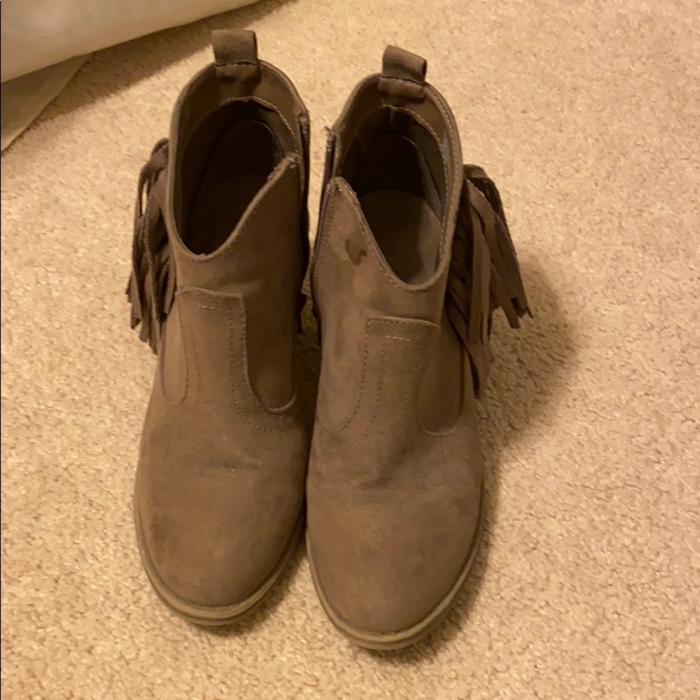 Booties - Picture 4 of 5